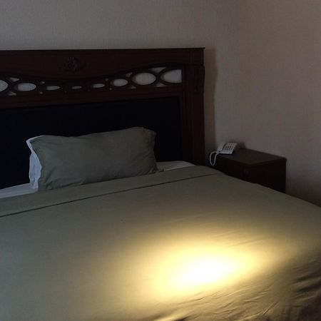 Hotel Candiles Valle de Santiago ภายนอก รูปภาพ