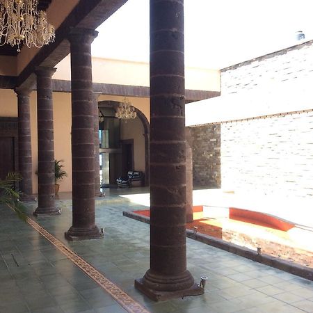 Hotel Candiles Valle de Santiago ภายนอก รูปภาพ