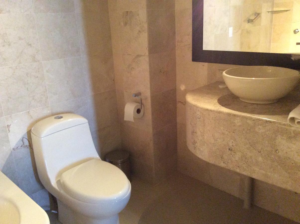 Hotel Candiles Valle de Santiago ภายนอก รูปภาพ