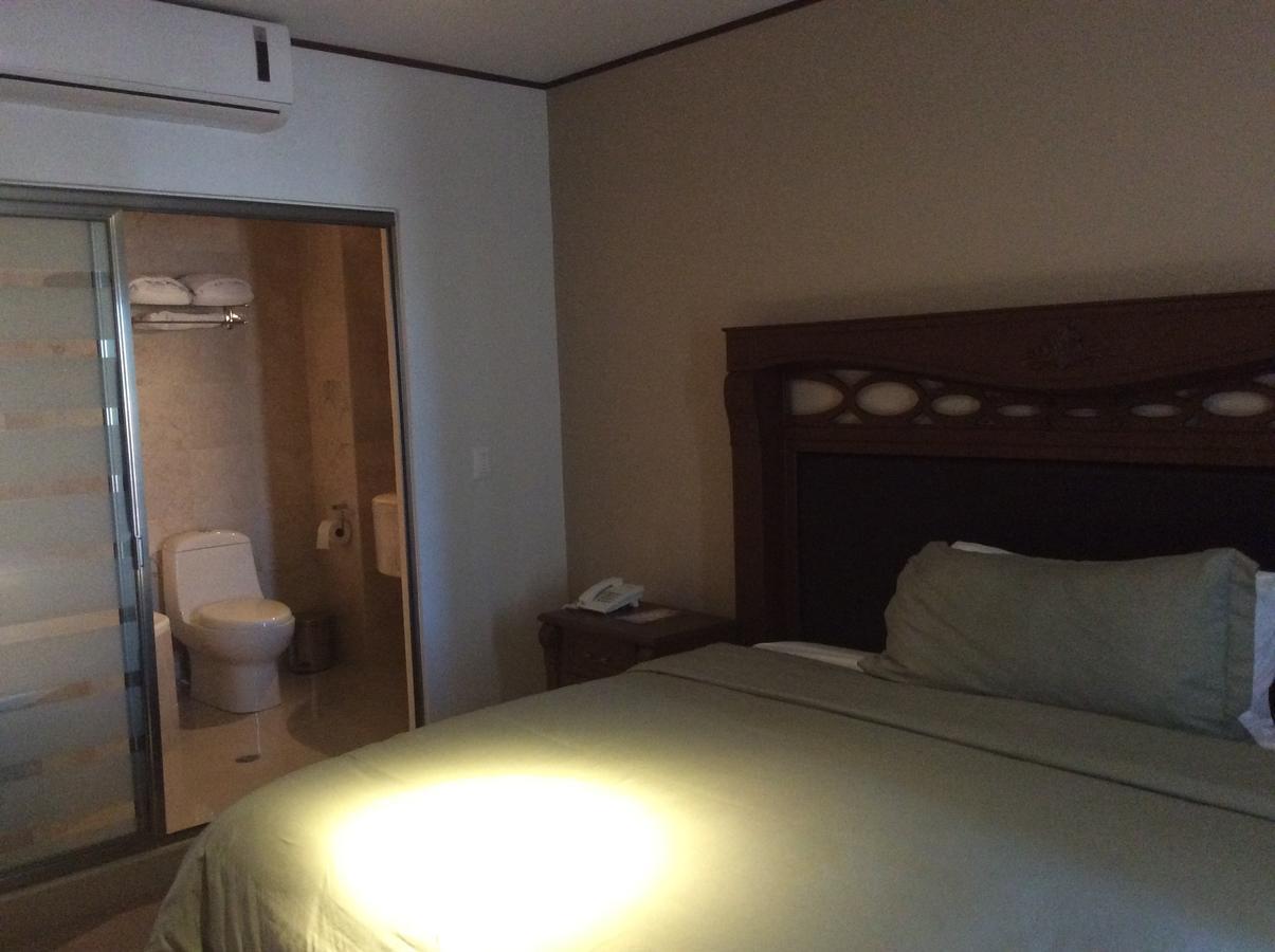 Hotel Candiles Valle de Santiago ภายนอก รูปภาพ