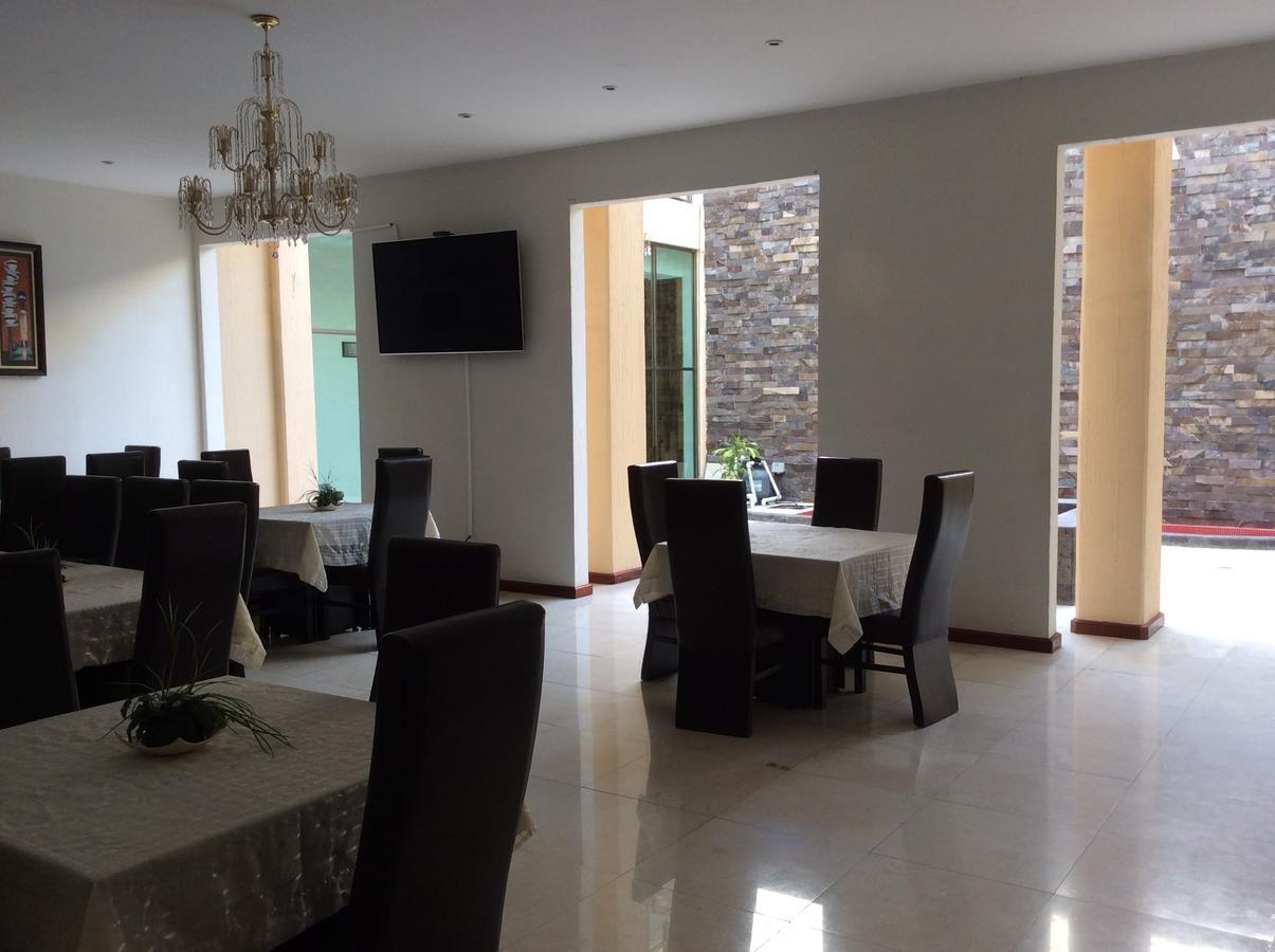 Hotel Candiles Valle de Santiago ภายนอก รูปภาพ