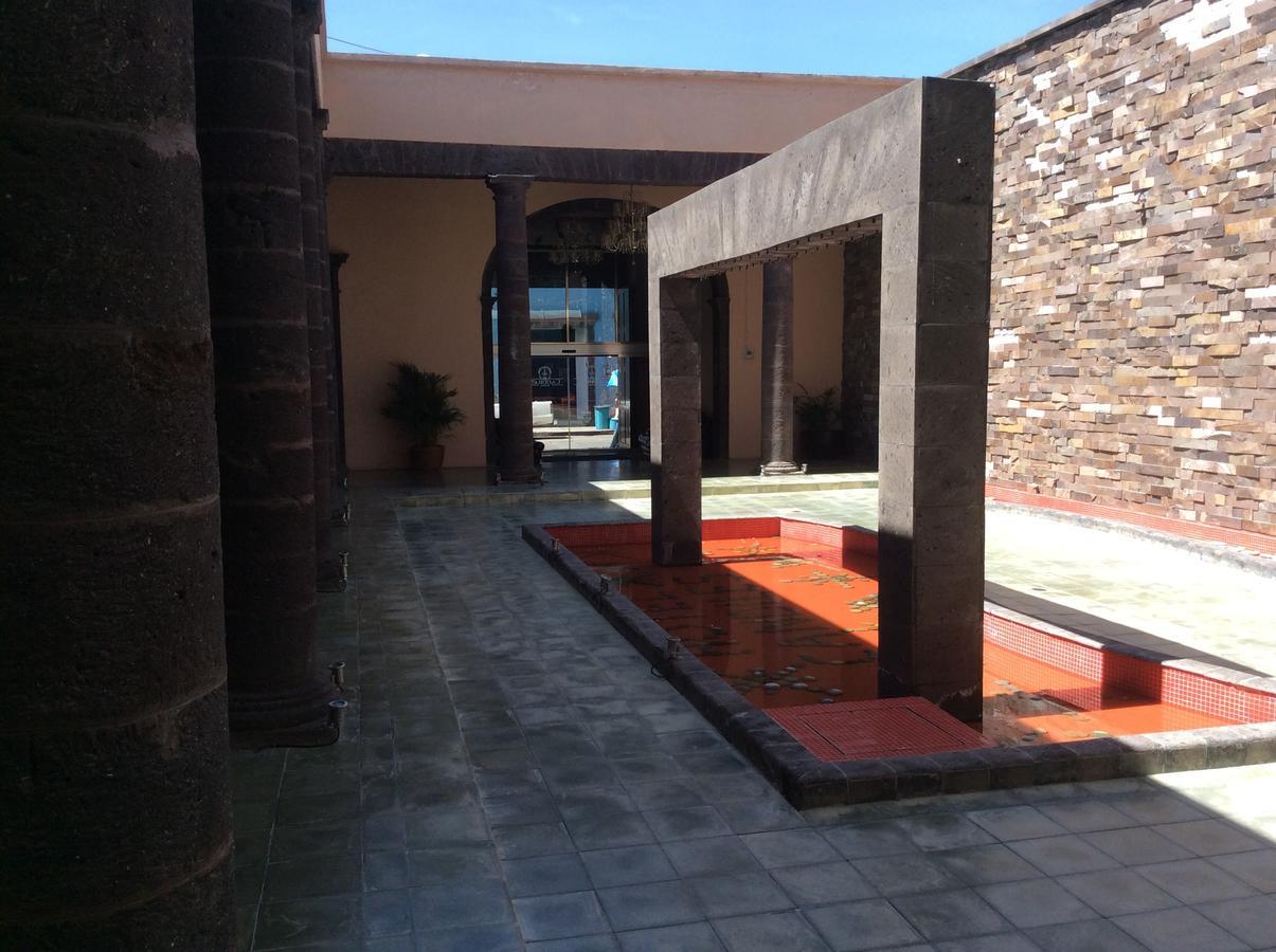 Hotel Candiles Valle de Santiago ภายนอก รูปภาพ
